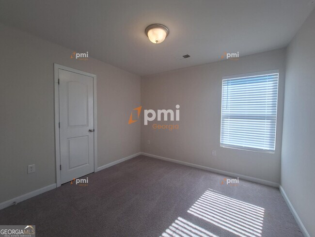 Foto del edificio - 437 Kildare Wy