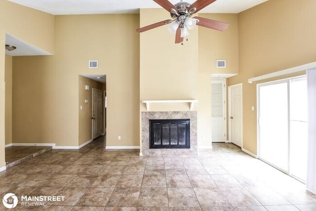 Building Photo - 6929 Trail Lk, San Antonio, TX 78244