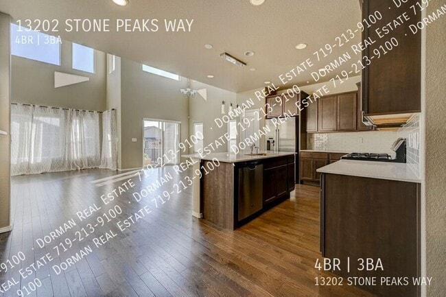Building Photo - 13202 Stone Peaks Way