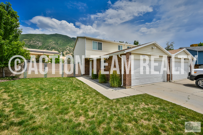 Foto principal - Newly Remodeled Duplex in Cottonwood Heights!