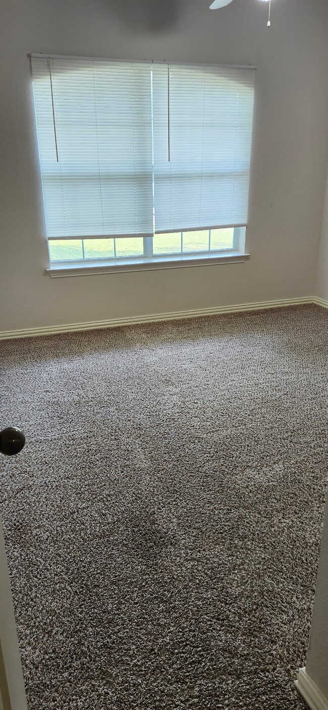 Foto del edificio - 211 N Prairie St