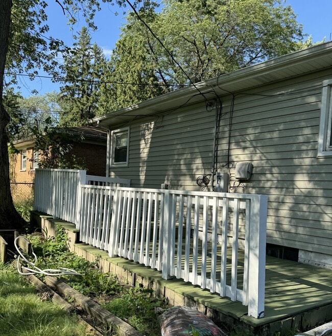 Building Photo - 16725 Crane Ave