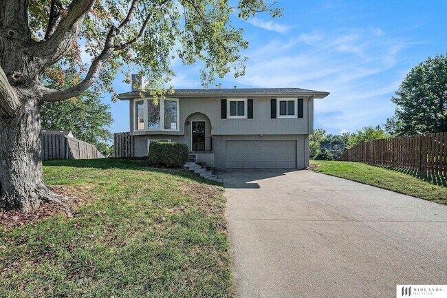 Foto del edificio - 3105 Mirror Cir