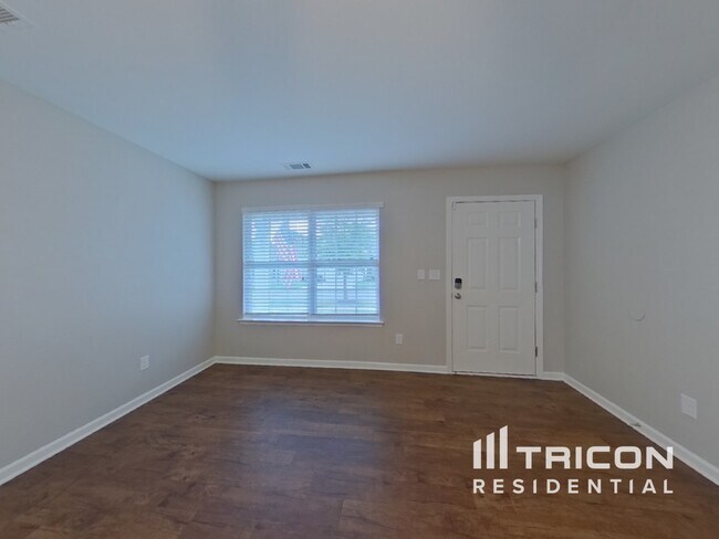 Foto del edificio - 2423 Dewey Creek Ln