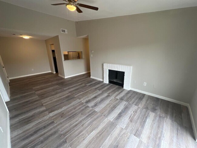 Building Photo - 12602 Ashford Meadow Dr