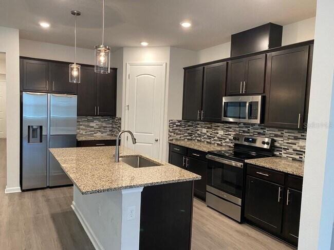 Building Photo - 8053 Cherrystone St