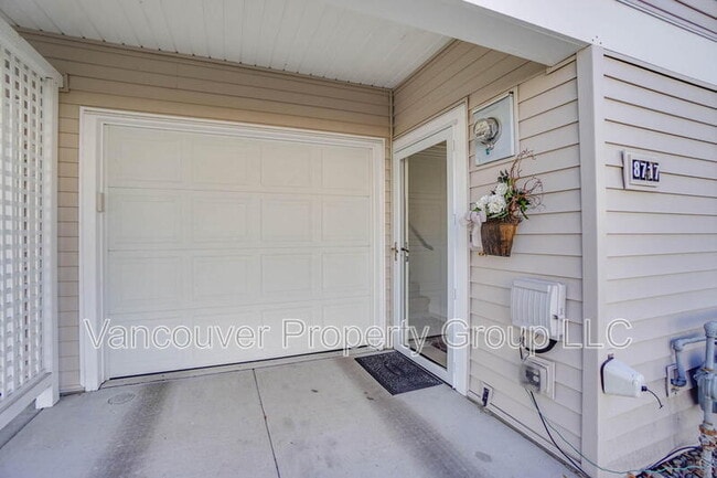 Photo - 8717 NE 17th St Townhome