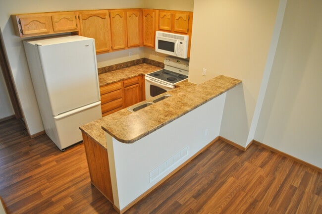 Building Photo - 235 38th Street Dr SE