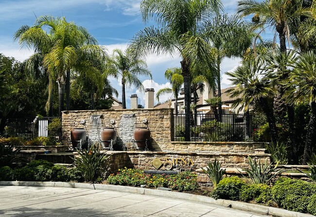 Building Photo - 24149 Del Monte Dr