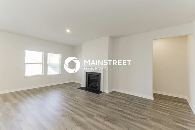 Foto del edificio - 3 Bedroom Pet-Friendly Home in Charlotte, NC with Main Street Renewal