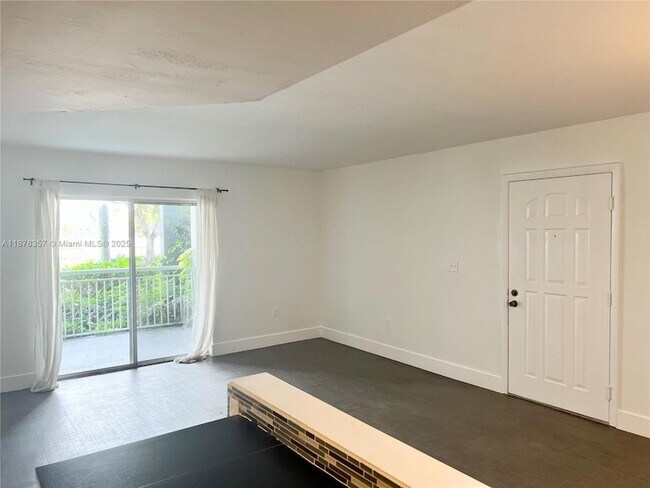 Building Photo - 8540 SW 212th St