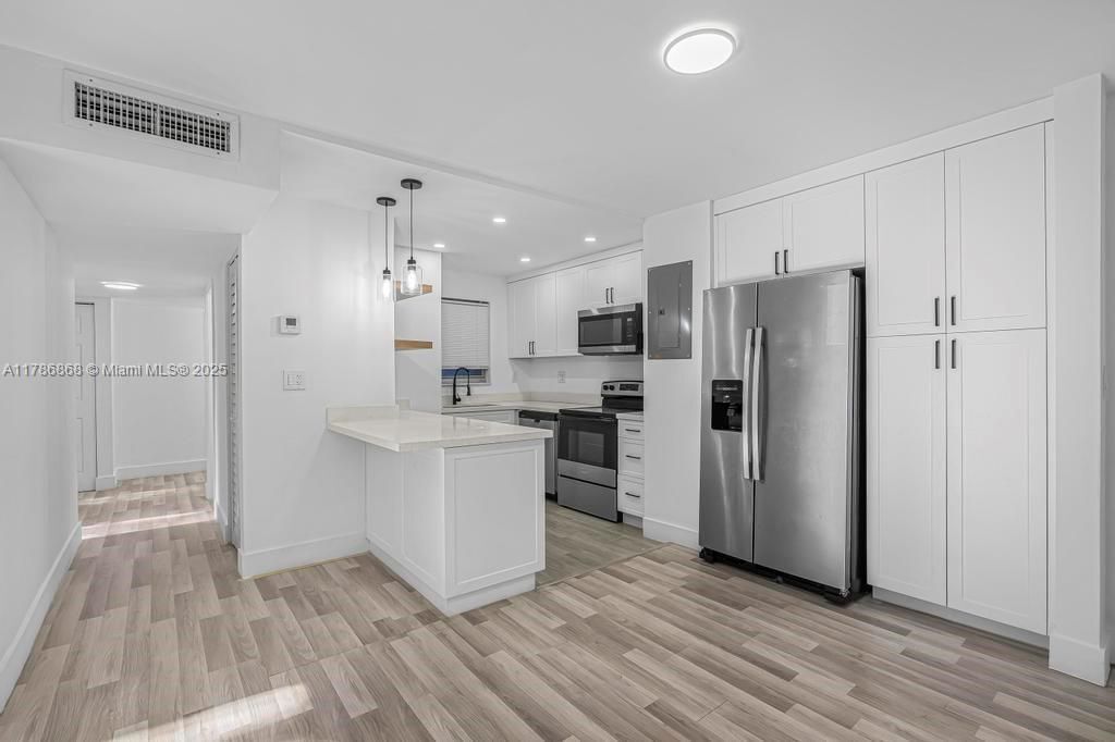 Foto principal - 110 Fontainebleau Blvd
