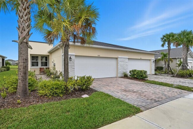 Foto del edificio - 5989 Timberdale Ave
