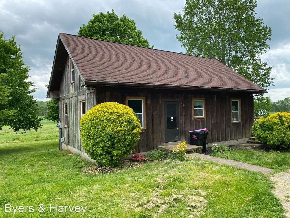 Primary Photo - 3 br, 1 bath House - 2002 Powell Road