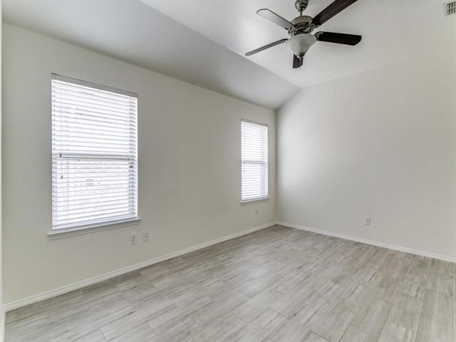 Building Photo - 600 Pollyann Trl