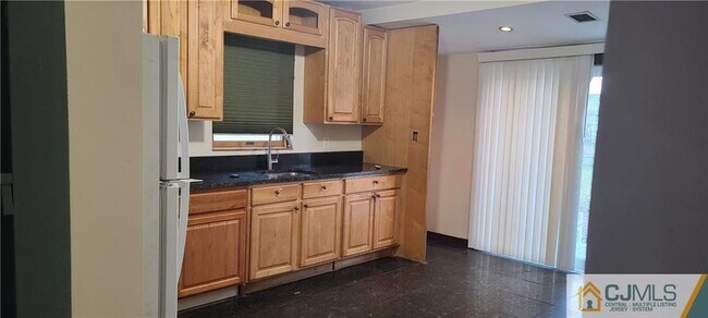 Building Photo - 60 Augusta St