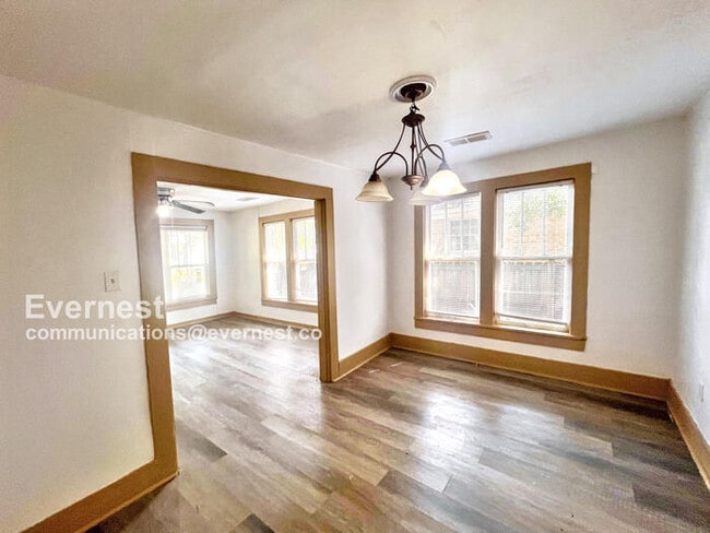 Foto del edificio - 316 W 20th St