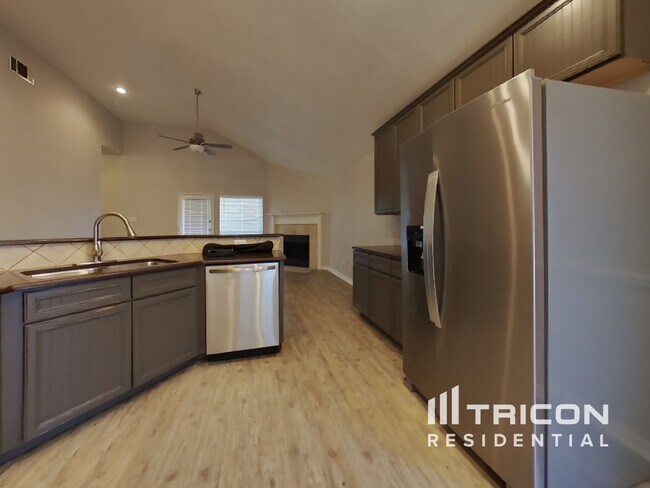 Foto del edificio - 12416 Pinestraw Rd