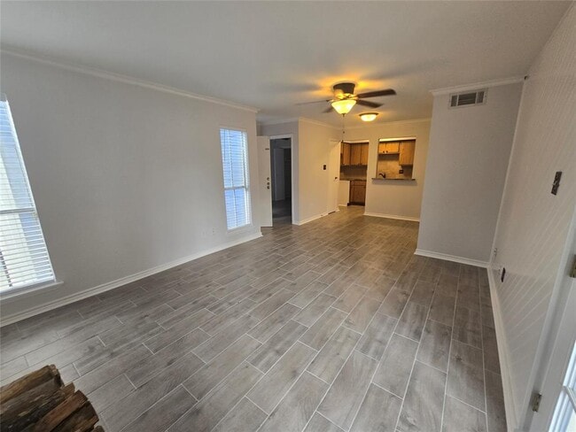 Building Photo - 18515 Egret Bay Blvd