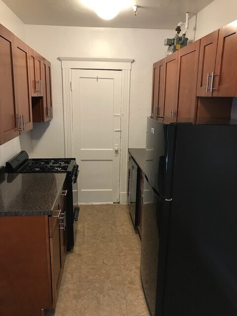 Foto del edificio - 235 Park Dr