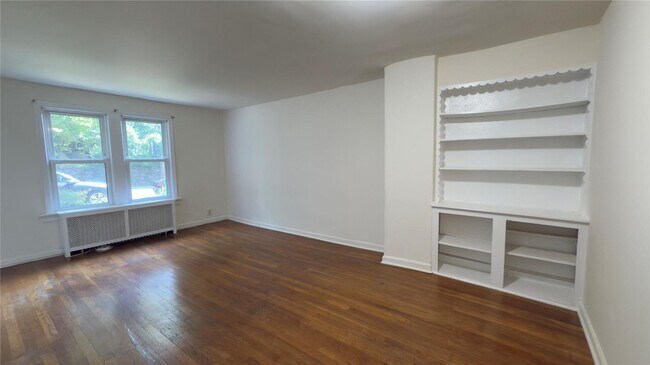 Foto del edificio - 130 Rockland Ave
