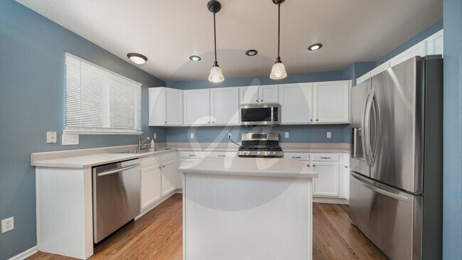 Building Photo - 6937 Cabriolet Dr