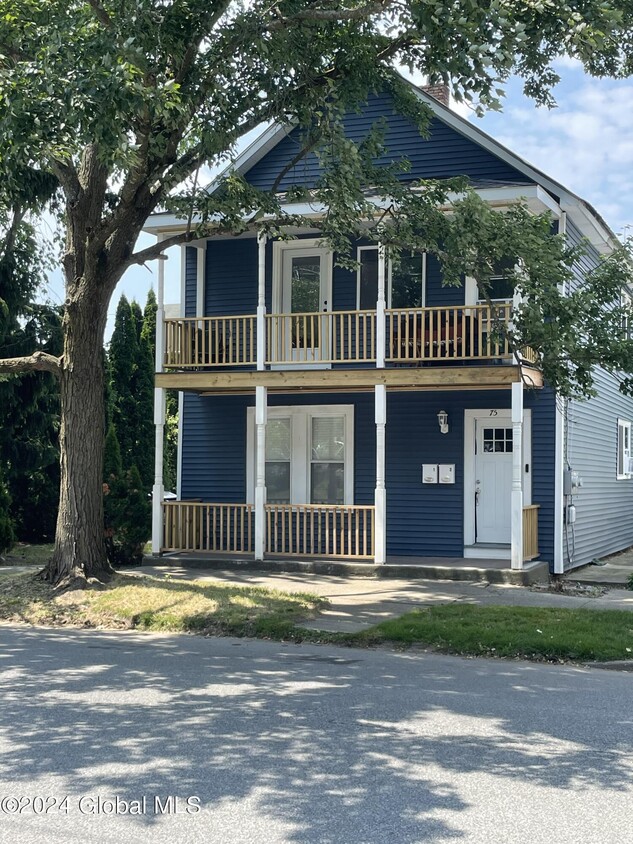 75 Union St Unit 2, Saratoga Springs, NY 12866 Room for Rent in Saratoga Springs, NY