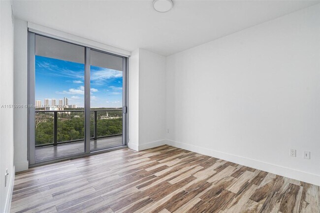 Building Photo - 16385 Biscayne Blvd
