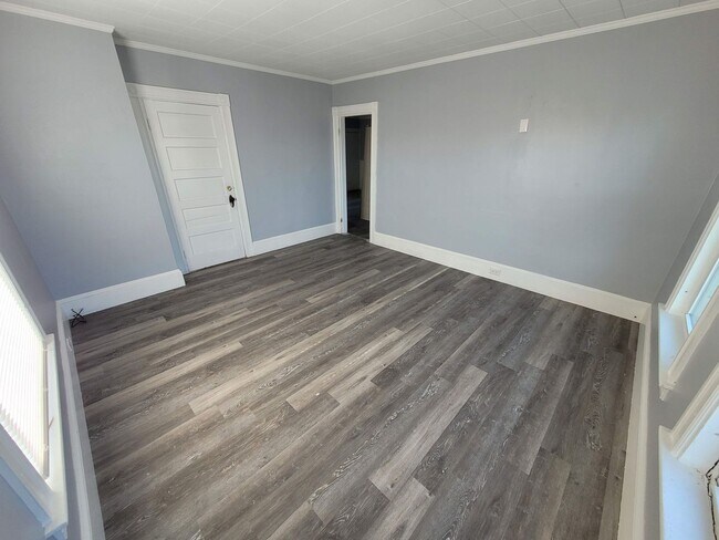 Building Photo - 257 Amory St.