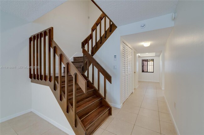 Foto del edificio - 7827 SW 106th Cir