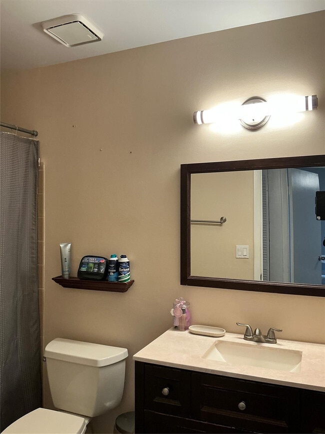 Foto del edificio - 12900 SW 13th Manor