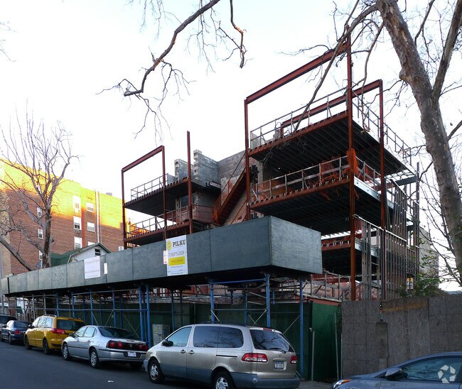 Foto del edificio - 2931 Brighton 5Th St