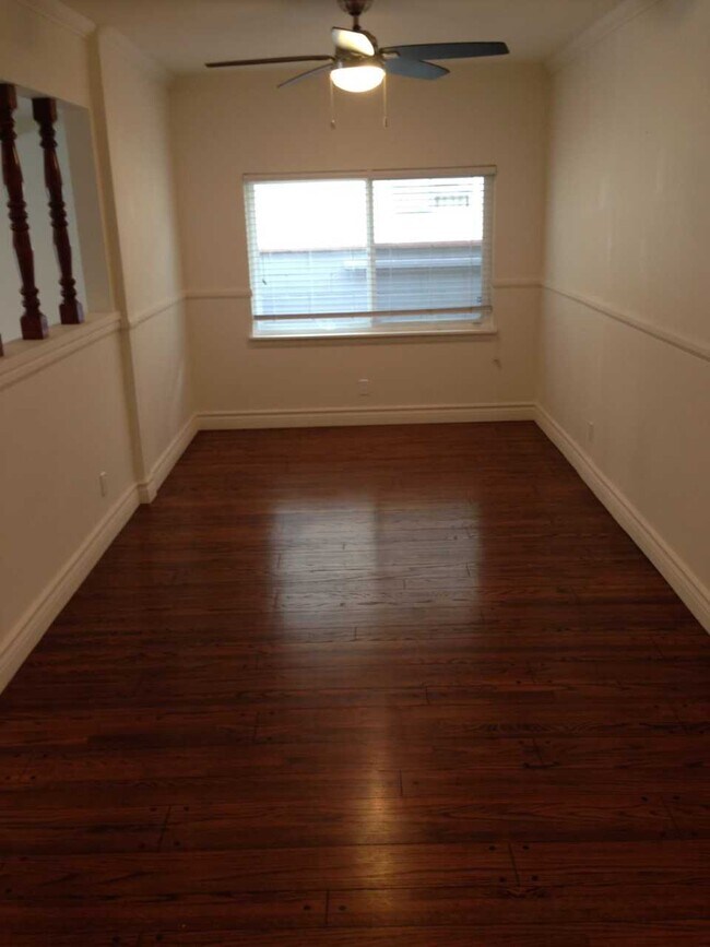 Foto del edificio - 5348 Blanco Way