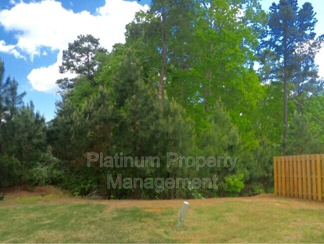 Foto del edificio - 2635 Runnymede Ct