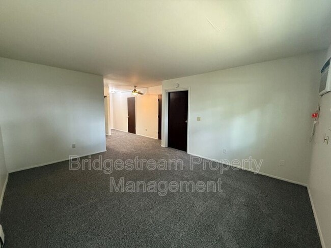 Building Photo - 222 Sherman St