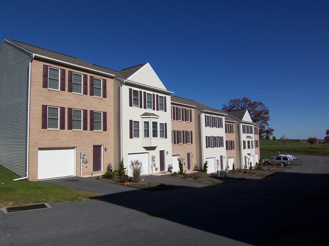 2 14 Tate Way Townhomes for Rent York, PA