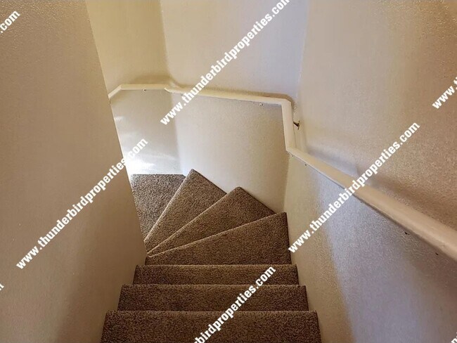 Foto del edificio - Gated Community available NOW!
