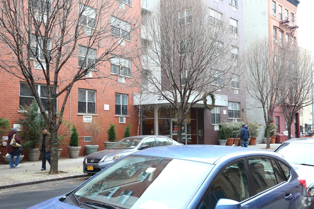 Foto del edificio - Plaza 105