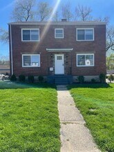 Building Photo - 388-390-390 Morris Dr