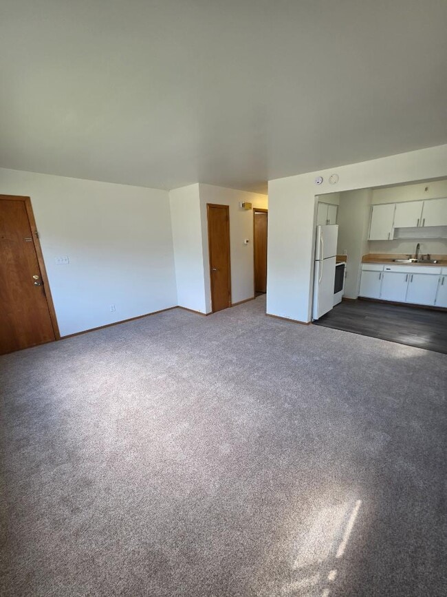 Building Photo - 8641 W Lapham St