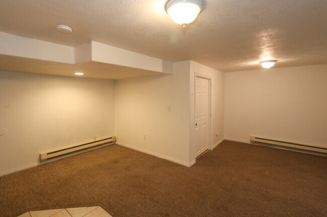 Building Photo - 1555 S 1300 E