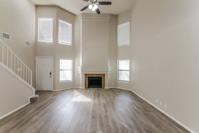 Foto del edificio - 9339 Autumn Sun