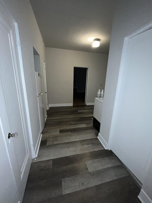 5328 Maywood Ave Unit 6, Hammond, IN 46320 Room for Rent in Hammond