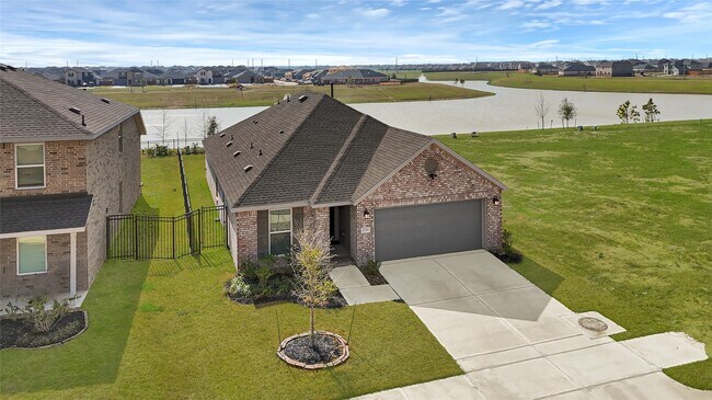 Building Photo - 27711 Seascape Vlg Dr