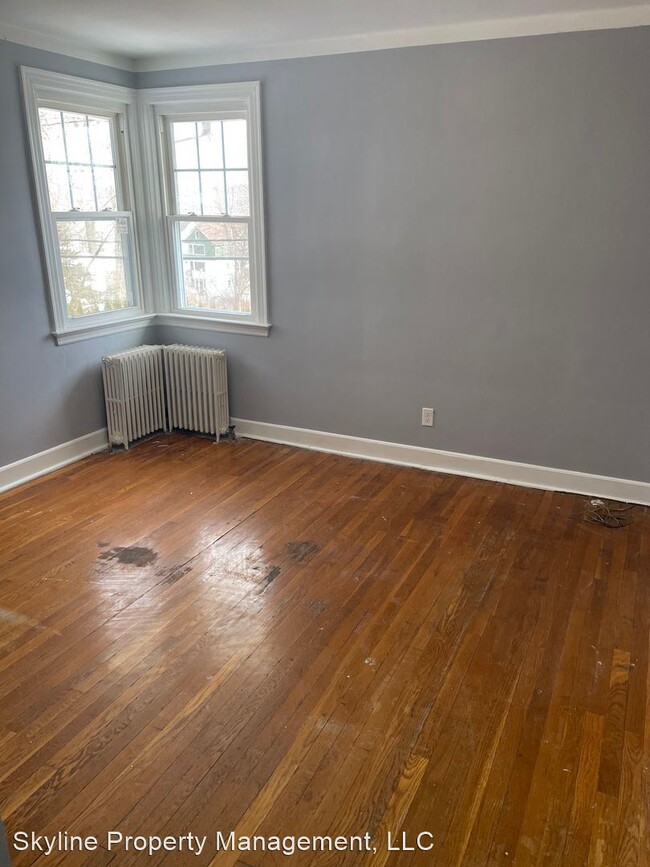 Building Photo - 3 br, 1 bath House - 360 Wilson Street