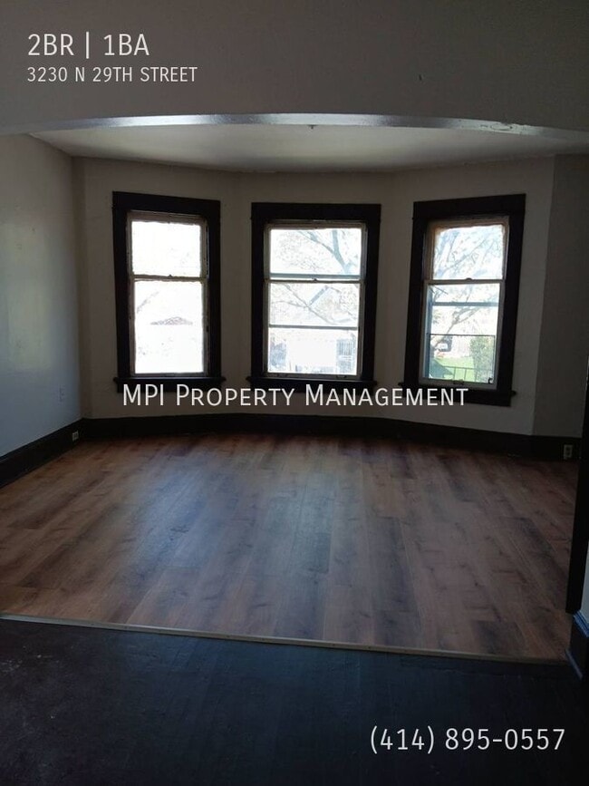 Building Photo - 3230 N 29th St- 2bdrm Upper