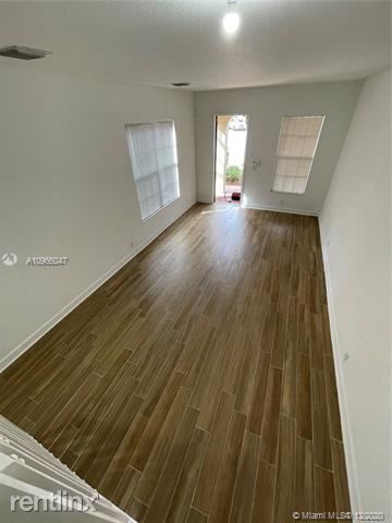 Building Photo - 2 br, 2.5 bath Condo - 2700 N Federal Hwy