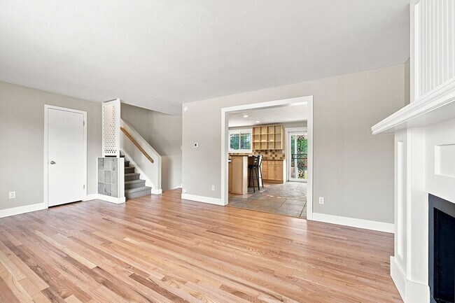 Building Photo - 3050 S Hobart Way