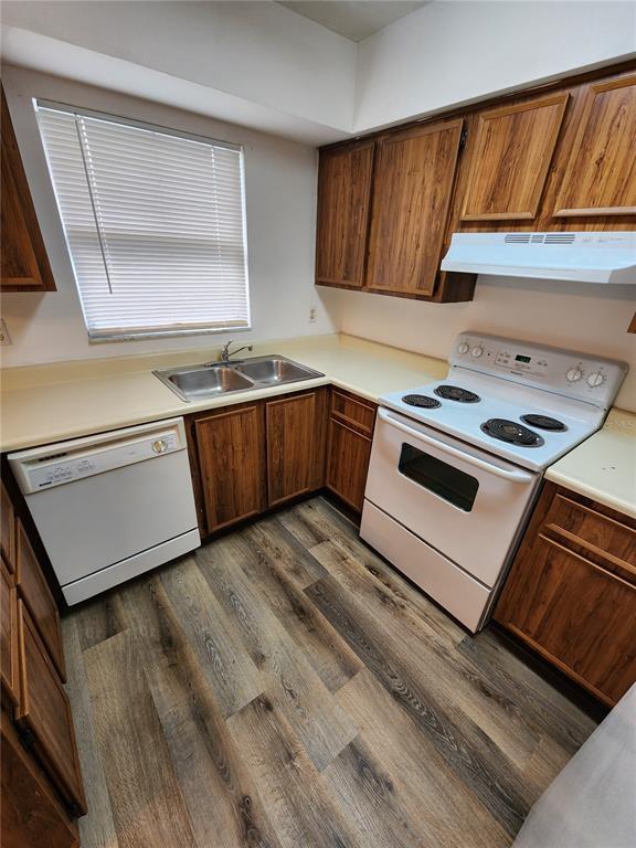 Foto del edificio - 13909 Henson Cir