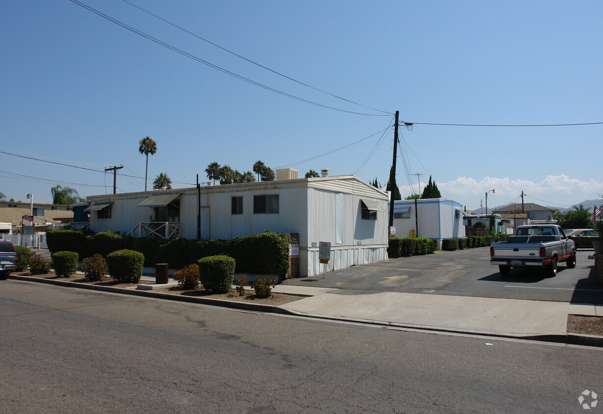 Primary Photo - Ivy Trailer Park